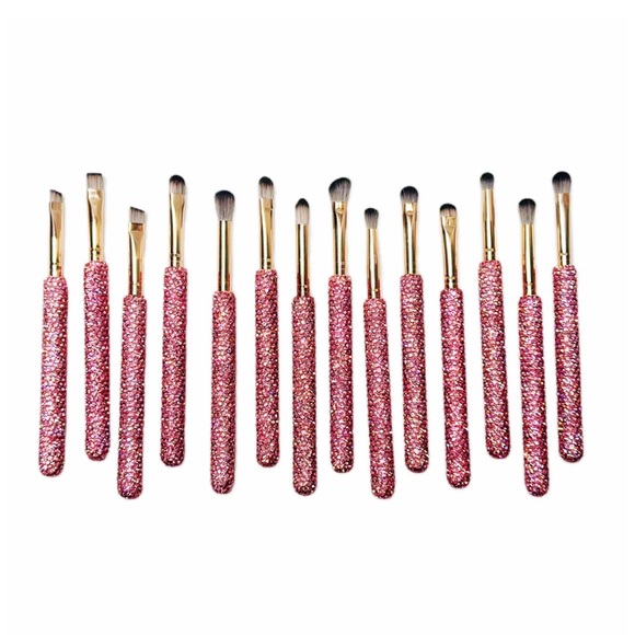 Glitz & Glam Blinged  Makeup Brush set - Picture 4 of 6